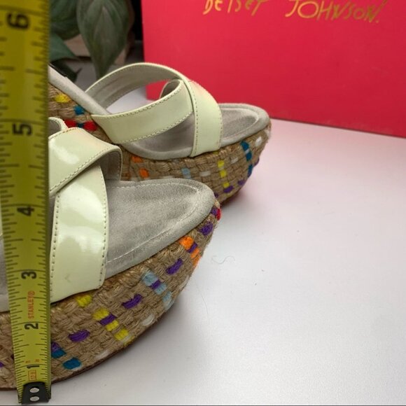 Betsey  Johnson Kendall Natural Wedge size 7 - Picture 9 of 10